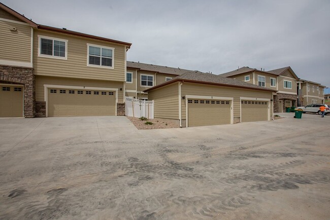 Building Photo - 4902 Brookfield Dr