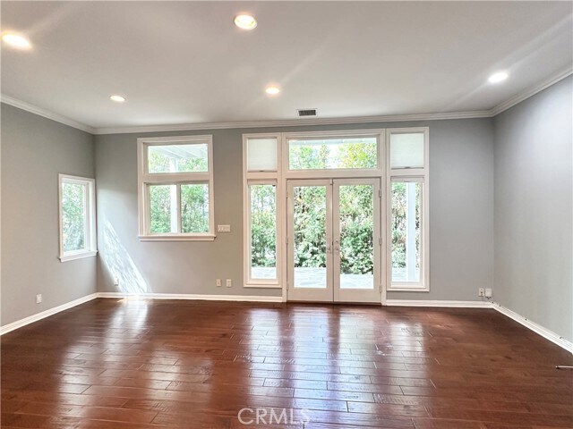 Building Photo - 2649 N Parish Pl