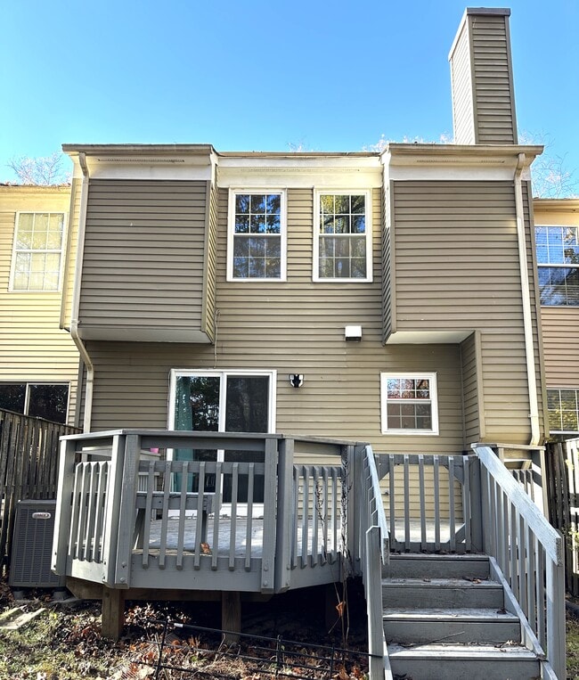 Building Photo - 13831 Grey Colt Dr