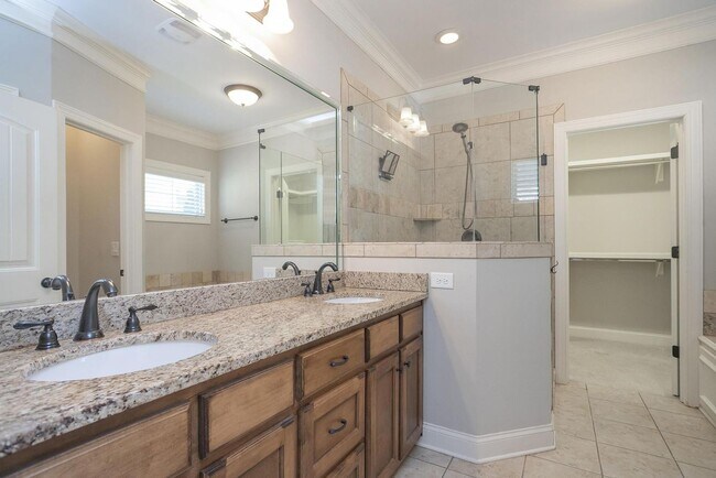 Building Photo - 7002 Brindle Ridge Way
