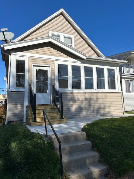 Building Photo - 1302 Madison Ave