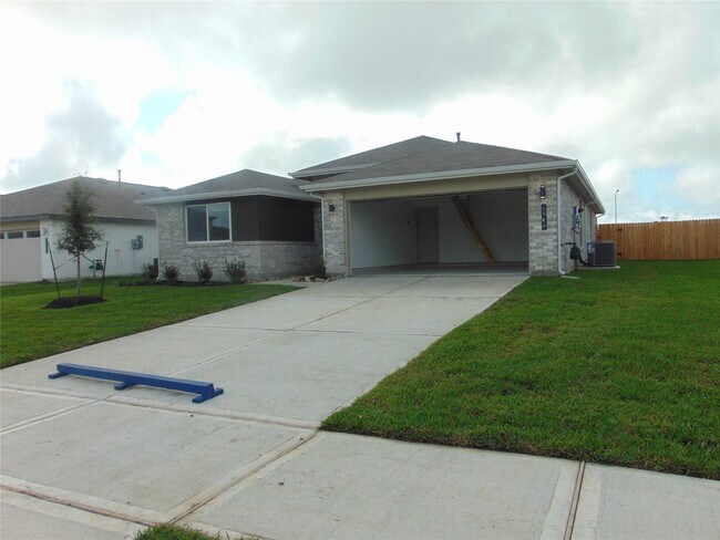 Building Photo - 6918 Morales Way