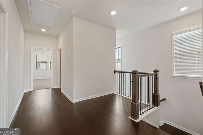 Building Photo - 4240 Hickory Pne Aly