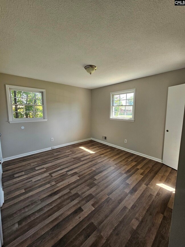 Primary Photo - 3924 Trotter Rd