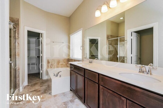 Building Photo - 3813 Shadewell St