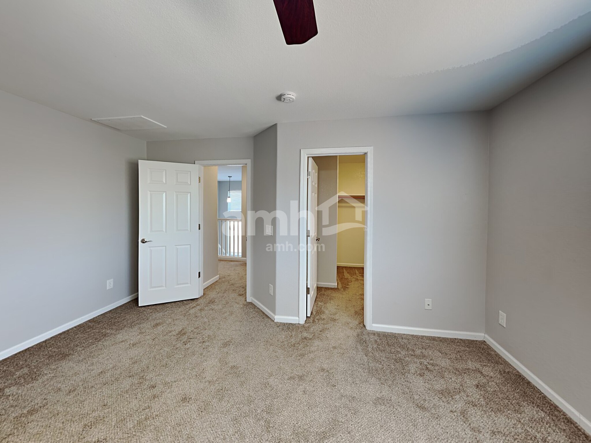 Building Photo - 14611 W Mauna Loa Ln