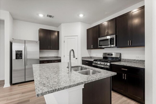 Building Photo - 13916 Ausarina Trce