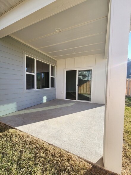 Building Photo - 325 Meriwether Ave