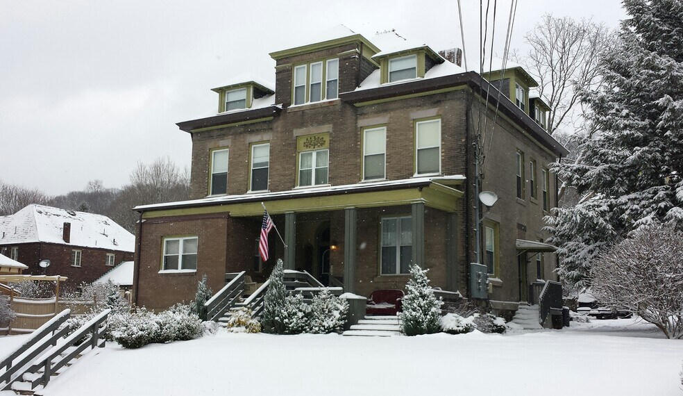 exterior in winter - 220 Noble Ave