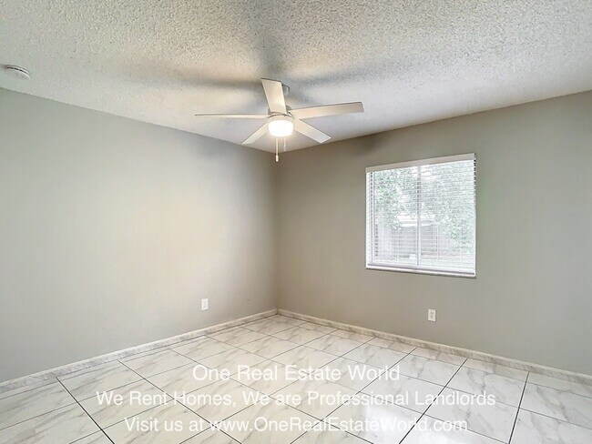 Building Photo - 12929 Ohio Woods Ln