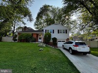 Building Photo - 3300 N Harrison St