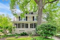 Building Photo - 2624 Thayer St
