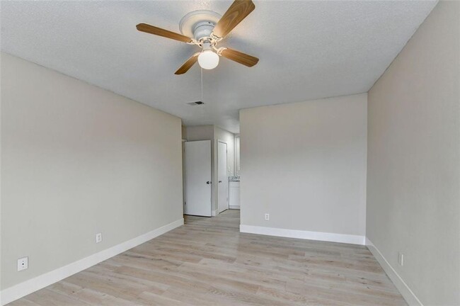 Building Photo - 3301 Henderson Mill Rd