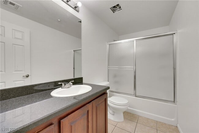 Building Photo - 5855 Valley Dr