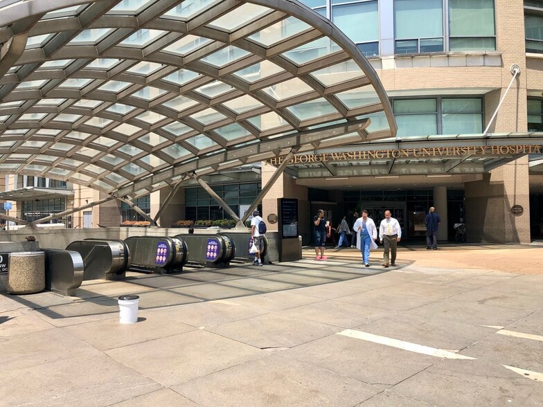 Foggy Bottom-GW Metro (Blue, Orange, and Silver Lines) - 950 25th St NW