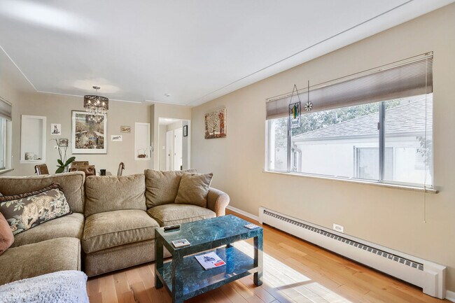 Building Photo - 4618 W 35th Ave
