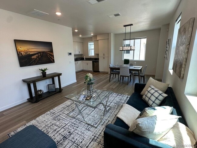 Building Photo - 5402 Sand Arch Ln