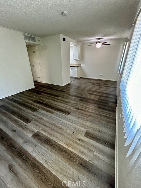 Building Photo - 68460 Kings Rd