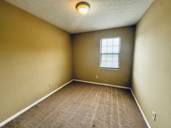 Building Photo - Great Campbell County Location FIRST MONTH RENT FREE