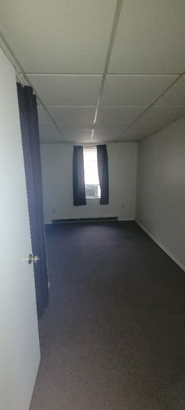 Building Photo - 117 Wilkes St