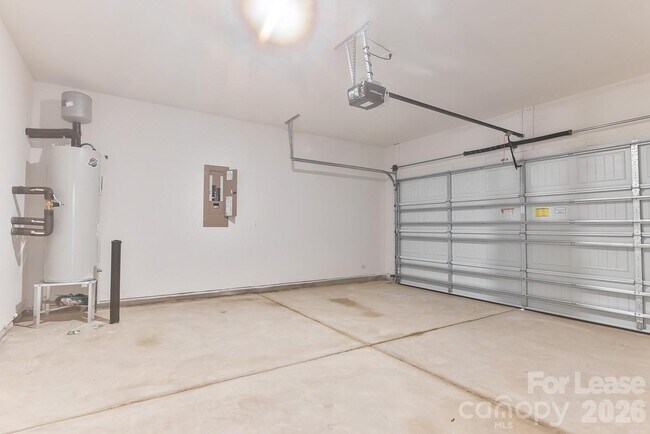 Building Photo - 6136 Ahoskie Dr