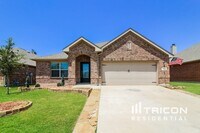 Building Photo - 560 Bromeliad Dr
