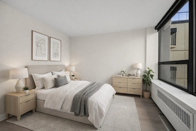 Building Photo - 1360 N Sandburg Terrace