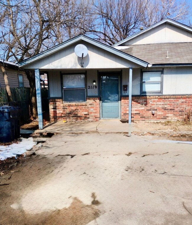 Building Photo - Charming 2 Bed 1 Bath in SW OKC!