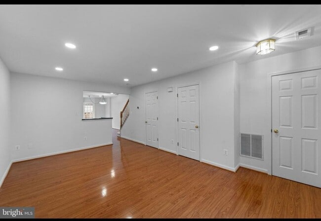 Building Photo - 42804 Pilgrim Square