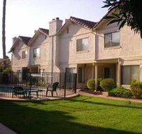 Building Photo - 931 Martin Dr