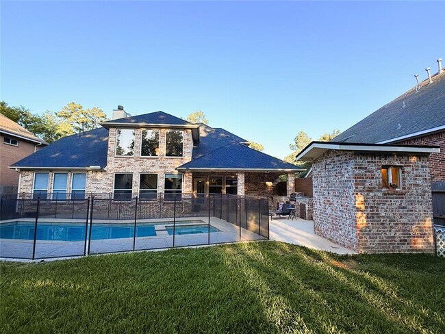 Building Photo - 66 Fulshear Ct
