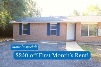 Building Photo - Updated 3/2 Brick Duplex in Northwest Pens...