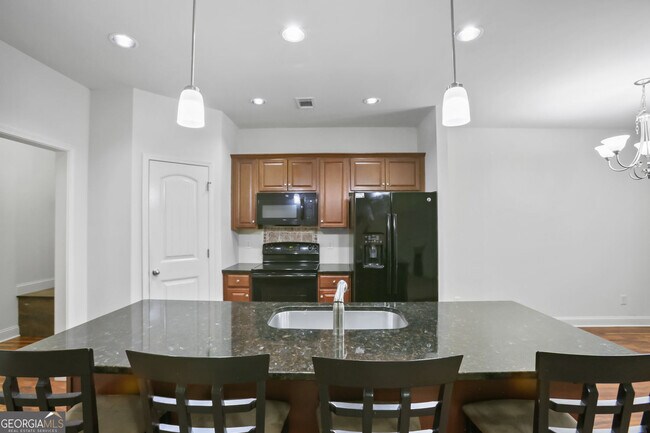 Building Photo - 206 Britt Dr