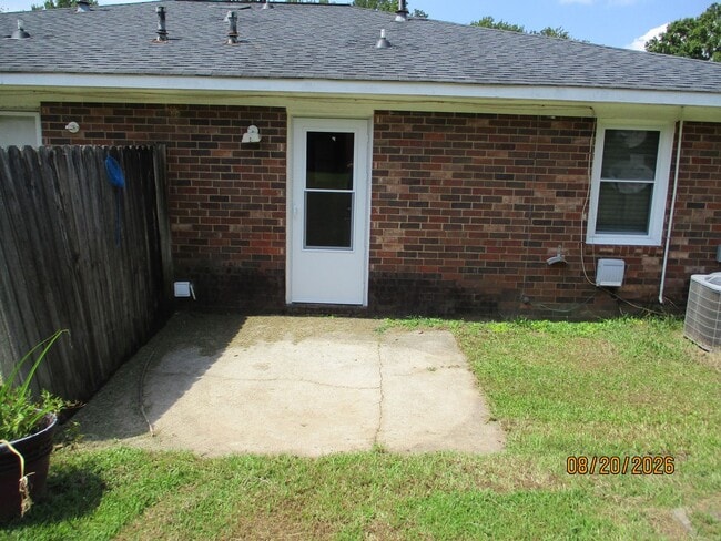 Building Photo - 459 Rachel Dr