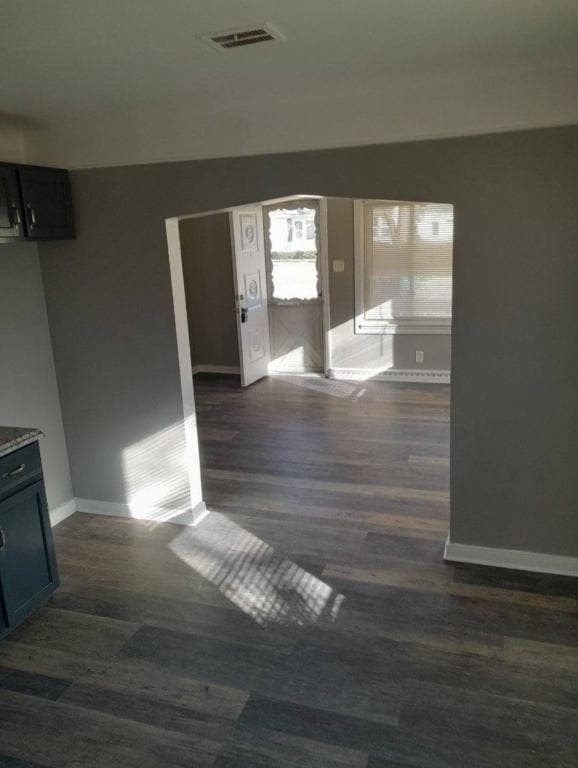 Building Photo - 4686 Dearborndale St