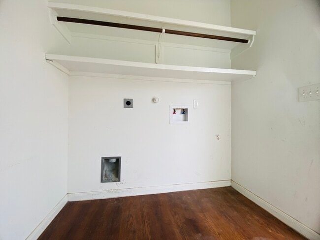 Building Photo - 2503 Deats Rd