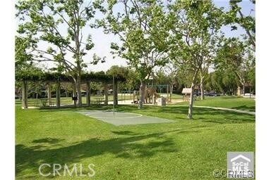 Building Photo - 30 Pinewood