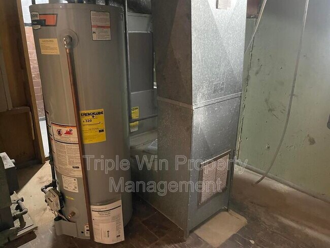 Building Photo - 11423 Ortega Dr