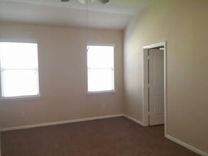 Building Photo - 9451 Elliot's Ct