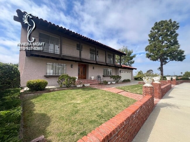 Building Photo - 5 bedroom 4 bath in Rancho Palos Verdes