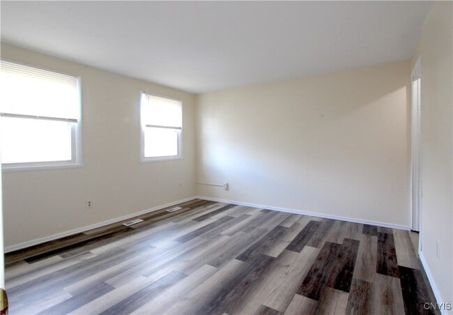 Building Photo - 8394A Shallowcreek Rd