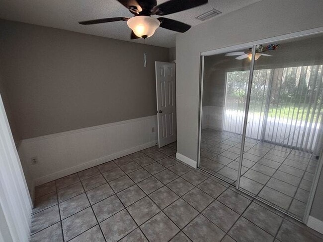 Building Photo - 8811 Seeley Ln