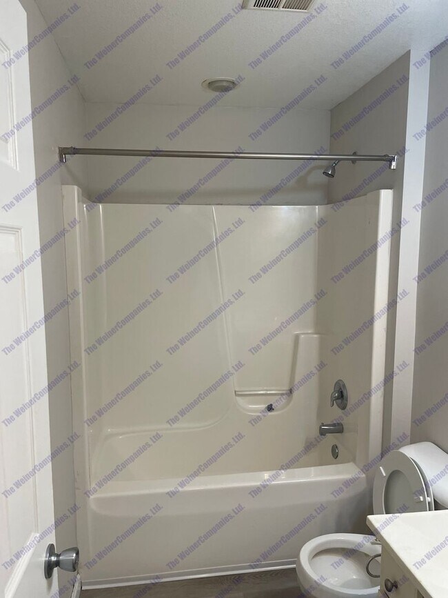 Building Photo - Now leasing for August!