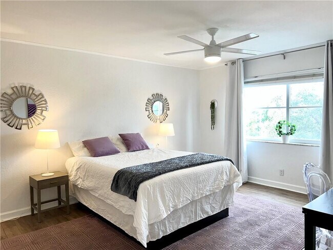 Building Photo - 619 Orton Ave