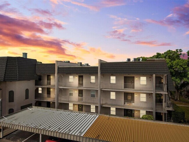 Building Photo - 8703 Bardmoor Blvd