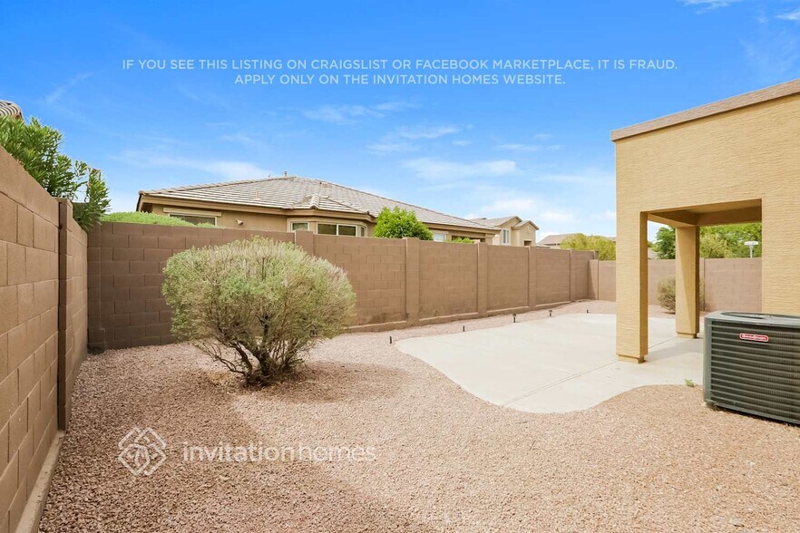 Building Photo - 7233 S 39th Way