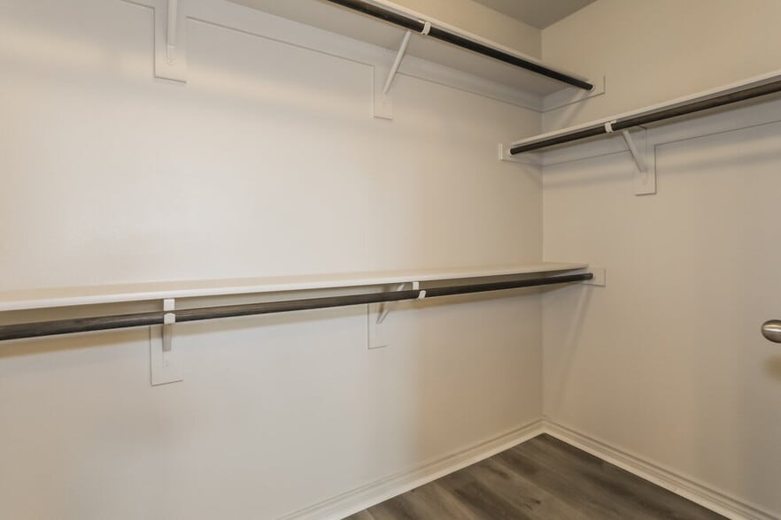 Building Photo - 9221 Barbara Dr