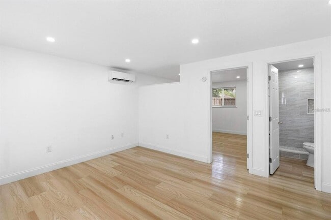 Building Photo - 831 Wolf Trail