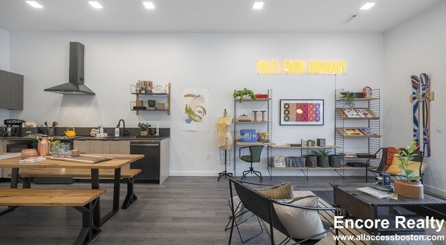 Building Photo - 144 Addison St