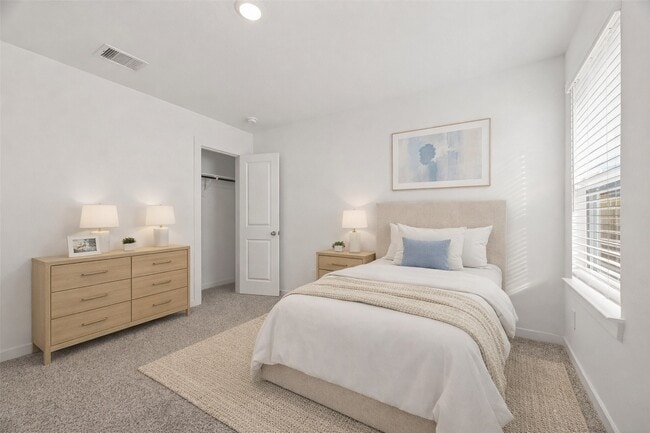 Building Photo - 3827 Langridge Dr